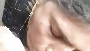 Mature Randi bj to client inside car