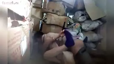 Naughty Desi Bhabhi Knows How To Get A Sex Discount