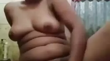 Barishal BD girl pussy fingering selfie